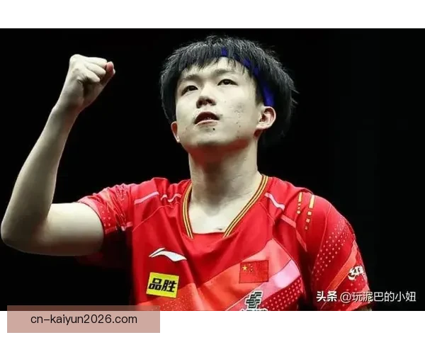 王楚钦撕掉肌贴奋力一搏累到双手撑地观众力量支撑他坚持