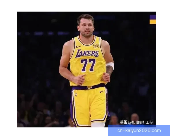 东契奇豪取32分7助攻末节低迷错失绝平球队连胜终结